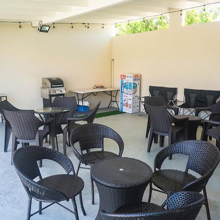 Appartamento Pavia'S Centerpoint Oasis Oranjestad Esterno foto
