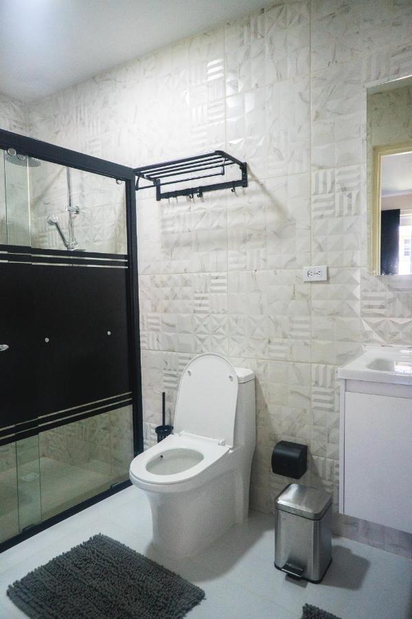 Appartamento Pavia'S Centerpoint Oasis Oranjestad Esterno foto